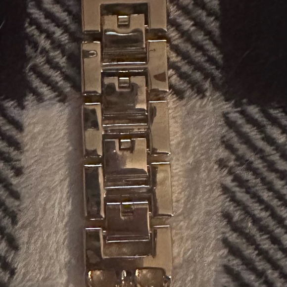 Apple Watch Gold Band - Picture 2 of 2